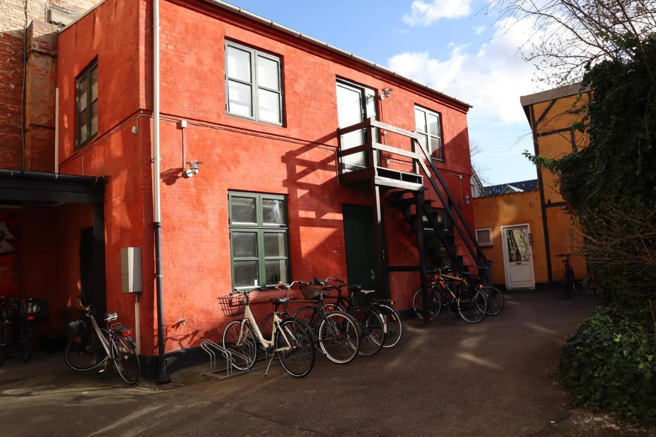 Charming Red Courtyard Kopenhaga